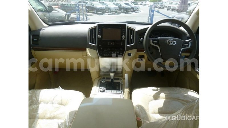 Big with watermark toyota land cruiser harare import dubai 12718