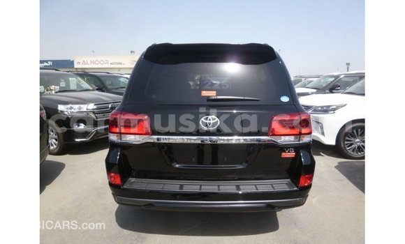 Tenga Imported Toyota Land Cruiser Nhema Mota in Import - Dubai in Harare Tenga Imported Toyota Land Cruiser Nhema Mota in Import - Dubai in Harare