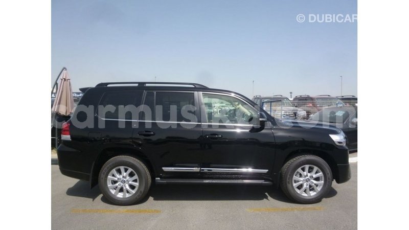 Big with watermark toyota land cruiser harare import dubai 12718