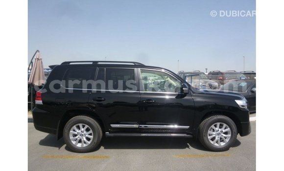 Tenga Imported Toyota Land Cruiser Nhema Mota in Import - Dubai in Harare Tenga Imported Toyota Land Cruiser Nhema Mota in Import - Dubai in Harare