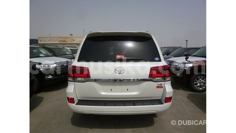 Big with watermark toyota land cruiser harare import dubai 12720