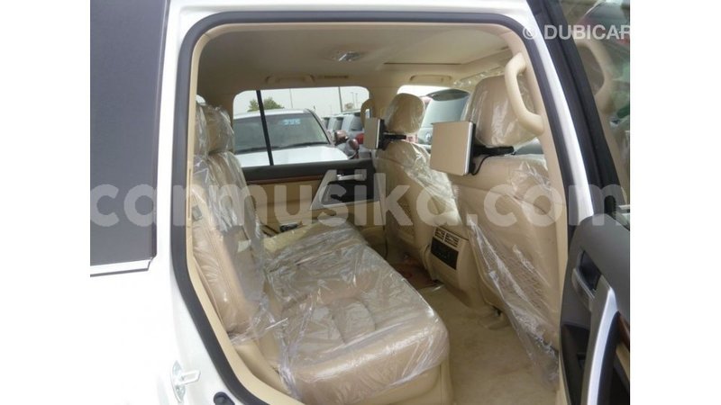 Big with watermark toyota land cruiser harare import dubai 12720
