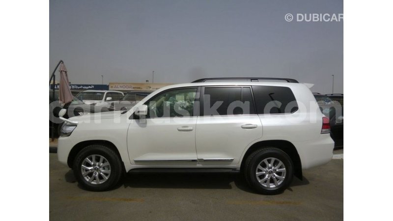 Big with watermark toyota land cruiser harare import dubai 12720