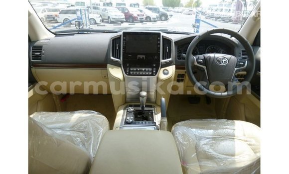 Acheter Import Voiture Toyota Land Cruiser Noir à Import - Dubai, Harare Acheter Import Voiture Toyota Land Cruiser Noir à Import - Dubai, Harare