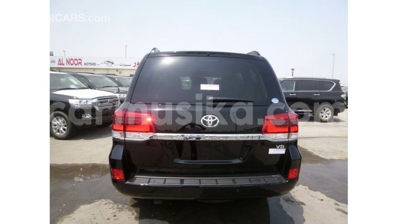 Big with watermark toyota land cruiser harare import dubai 12721