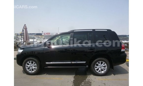 Acheter Import Voiture Toyota Land Cruiser Noir à Import - Dubai, Harare Acheter Import Voiture Toyota Land Cruiser Noir à Import - Dubai, Harare