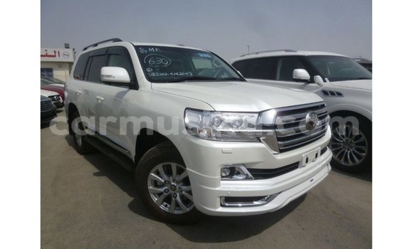 Buy Import Toyota Land Cruiser White Car in Import - Dubai in Harare Buy Import Toyota Land Cruiser White Car in Import - Dubai in Harare