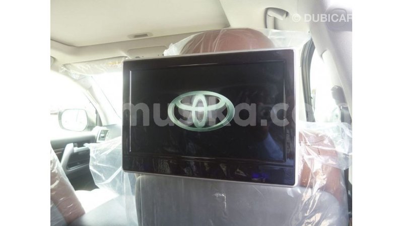 Big with watermark toyota land cruiser harare import dubai 12723