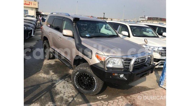 Big with watermark toyota land cruiser harare import dubai 12727