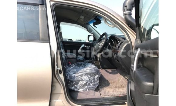 Nunua Imported Toyota Land Cruiser Nyingine Gari ndani ya Import - Dubai nchini Harare Nunua Imported Toyota Land Cruiser Nyingine Gari ndani ya Import - Dubai nchini Harare