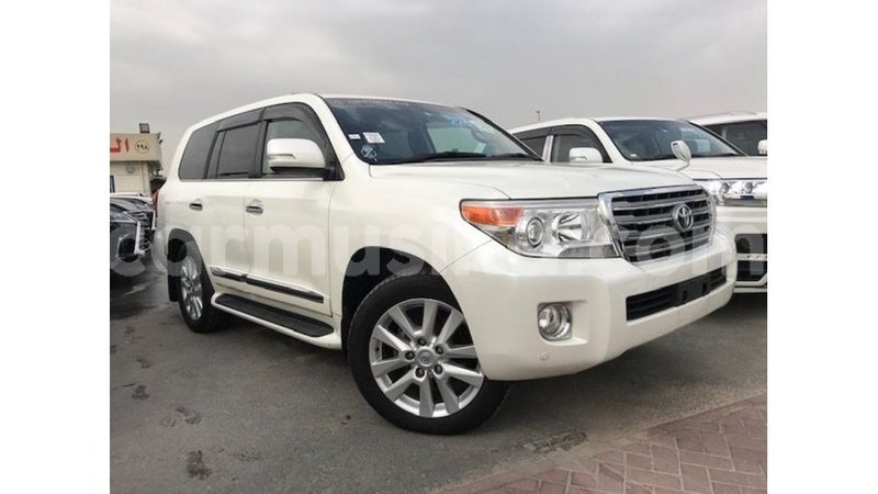 Big with watermark toyota land cruiser harare import dubai 12730