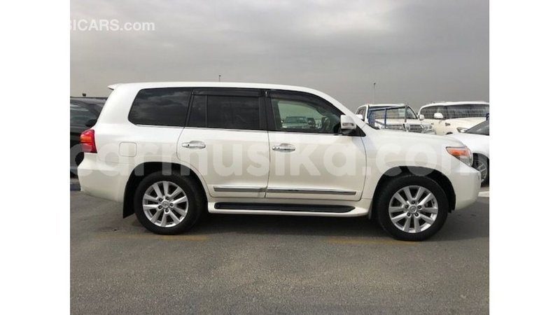 Big with watermark toyota land cruiser harare import dubai 12730