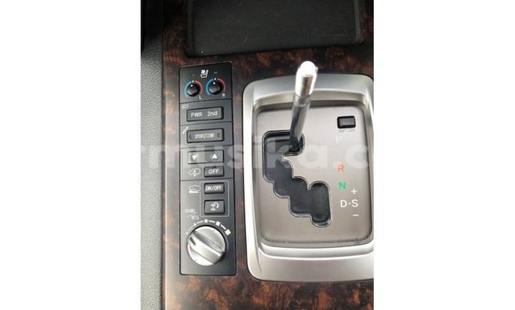 Nunua Imported Toyota Land Cruiser Nyeupe Gari ndani ya Import - Dubai nchini Harare Nunua Imported Toyota Land Cruiser Nyeupe Gari ndani ya Import - Dubai nchini Harare