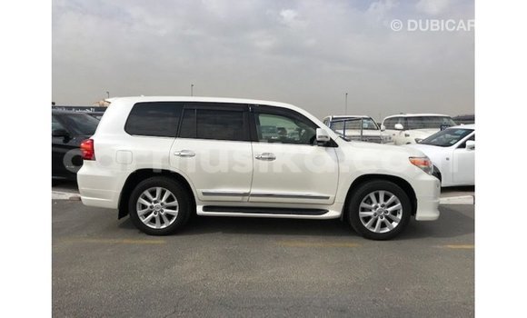 Buy Import Toyota Land Cruiser White Car in Import - Dubai in Harare Buy Import Toyota Land Cruiser White Car in Import - Dubai in Harare