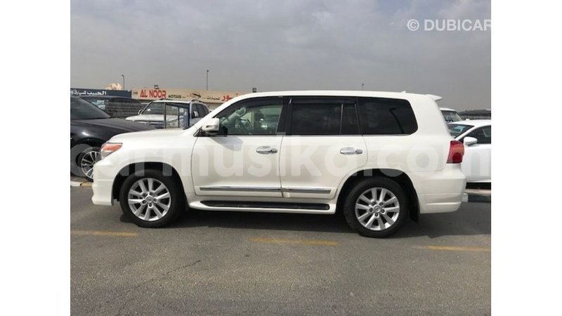 Big with watermark toyota land cruiser harare import dubai 12731