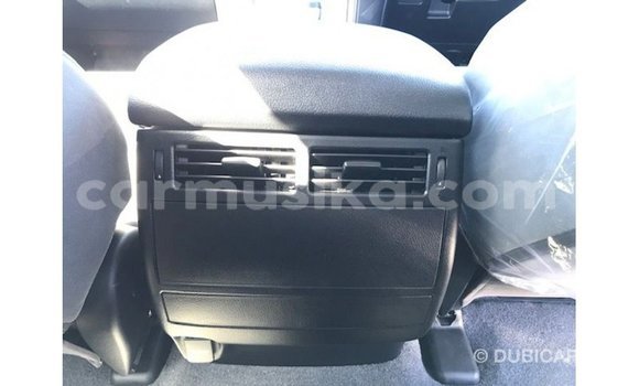 Tenga Imported Toyota Land Cruiser Chena Mota in Import - Dubai in Harare Tenga Imported Toyota Land Cruiser Chena Mota in Import - Dubai in Harare