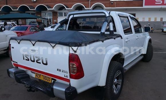 Acheter Occasion Voiture Isuzu KB Blanc à Harare, Harare Acheter Occasion Voiture Isuzu KB Blanc à Harare, Harare