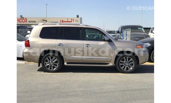 Tenga Imported Toyota Land Cruiser Zvimwe Mota in Import - Dubai in Harare Tenga Imported Toyota Land Cruiser Zvimwe Mota in Import - Dubai in Harare