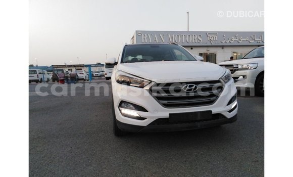Tenga Imported Hyundai Tucson Chena Mota in Import - Dubai in Harare Tenga Imported Hyundai Tucson Chena Mota in Import - Dubai in Harare