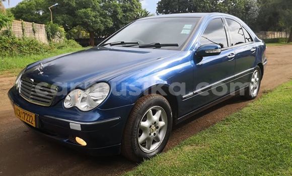Acheter Occasion Voiture Mercedes‒Benz C-klasse Bleu à Harare, Harare Acheter Occasion Voiture Mercedes‒Benz C-klasse Bleu à Harare, Harare