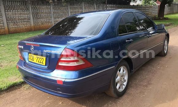Acheter Occasion Voiture Mercedes‒Benz C-klasse Bleu à Harare, Harare Acheter Occasion Voiture Mercedes‒Benz C-klasse Bleu à Harare, Harare