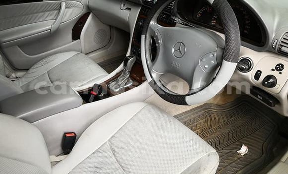 Acheter Occasion Voiture Mercedes‒Benz C-klasse Bleu à Harare, Harare Acheter Occasion Voiture Mercedes‒Benz C-klasse Bleu à Harare, Harare