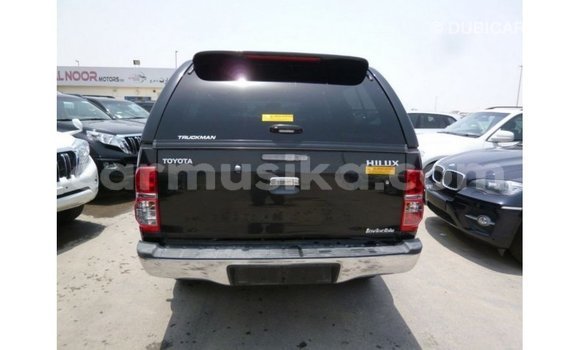 Nunua Imported Toyota Hilux Nyeusi Gari ndani ya Import - Dubai nchini Harare Nunua Imported Toyota Hilux Nyeusi Gari ndani ya Import - Dubai nchini Harare