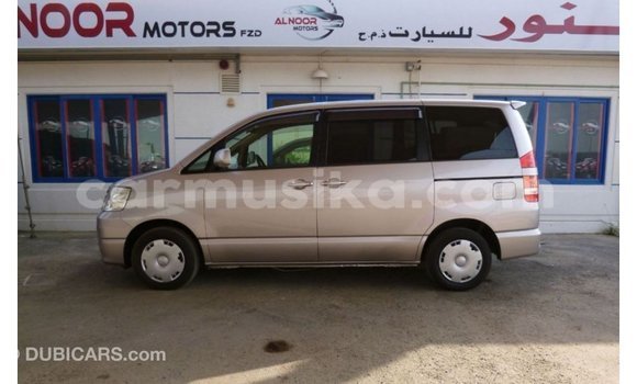 Tenga Imported Toyota Voxy Zvimwe Mota in Import - Dubai in Harare Tenga Imported Toyota Voxy Zvimwe Mota in Import - Dubai in Harare