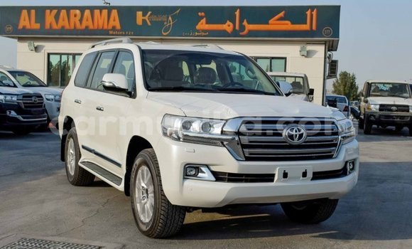 Buy Import Toyota Land Cruiser White Car in Import - Dubai in Harare Buy Import Toyota Land Cruiser White Car in Import - Dubai in Harare