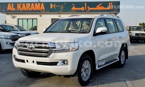 Buy Import Toyota Land Cruiser White Car in Import - Dubai in Harare Buy Import Toyota Land Cruiser White Car in Import - Dubai in Harare