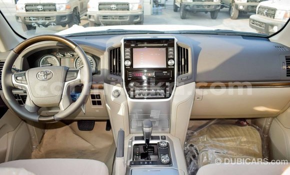 Buy Import Toyota Land Cruiser White Car in Import - Dubai in Harare Buy Import Toyota Land Cruiser White Car in Import - Dubai in Harare