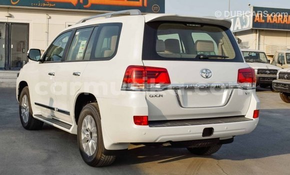 Buy Import Toyota Land Cruiser White Car in Import - Dubai in Harare Buy Import Toyota Land Cruiser White Car in Import - Dubai in Harare