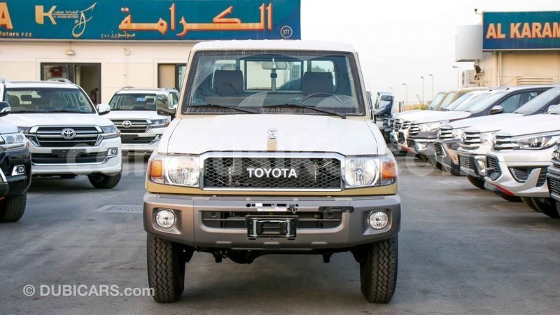 Big with watermark toyota land cruiser harare import dubai 12766