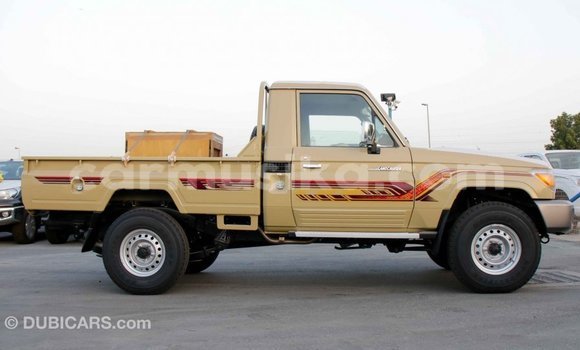 Buy Import Toyota Land Cruiser Beige Car in Import - Dubai in Harare Buy Import Toyota Land Cruiser Beige Car in Import - Dubai in Harare