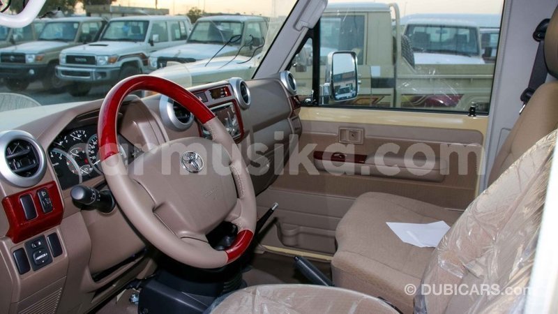 Big with watermark toyota land cruiser harare import dubai 12766