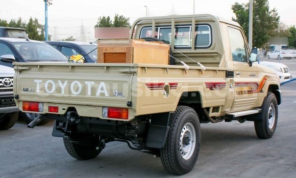 Buy Import Toyota Land Cruiser Beige Car in Import - Dubai in Harare Buy Import Toyota Land Cruiser Beige Car in Import - Dubai in Harare