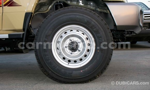 Buy Import Toyota Land Cruiser Beige Car in Import - Dubai in Harare Buy Import Toyota Land Cruiser Beige Car in Import - Dubai in Harare