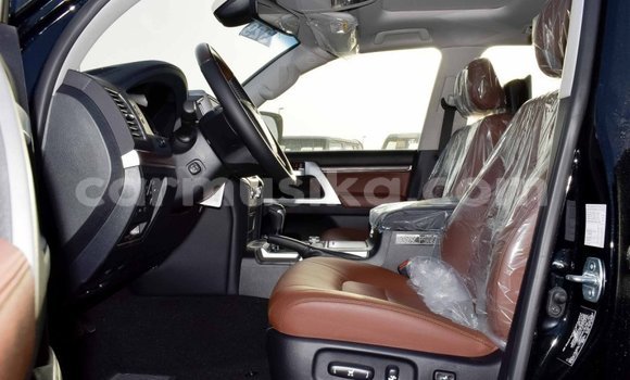 Tenga Imported Toyota Land Cruiser Nhema Mota in Import - Dubai in Harare Tenga Imported Toyota Land Cruiser Nhema Mota in Import - Dubai in Harare