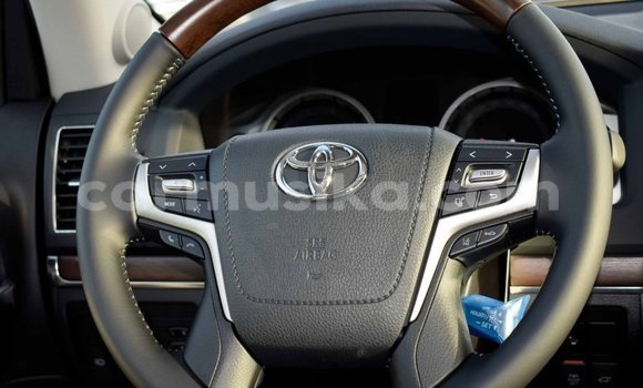 Tenga Imported Toyota Land Cruiser Nhema Mota in Import - Dubai in Harare Tenga Imported Toyota Land Cruiser Nhema Mota in Import - Dubai in Harare