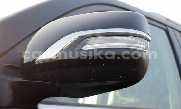 Tenga Imported Toyota Land Cruiser Nhema Mota in Import - Dubai in Harare Tenga Imported Toyota Land Cruiser Nhema Mota in Import - Dubai in Harare