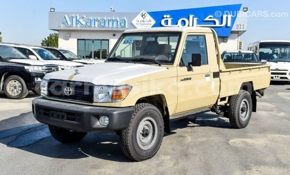 Buy Import Toyota Land Cruiser Beige Car in Import - Dubai in Harare Buy Import Toyota Land Cruiser Beige Car in Import - Dubai in Harare