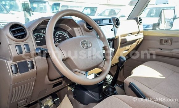 Buy Import Toyota Land Cruiser Beige Car in Import - Dubai in Harare Buy Import Toyota Land Cruiser Beige Car in Import - Dubai in Harare