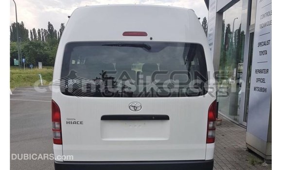 Acheter Import Voiture Toyota Hiace Blanc à Import - Dubai, Harare Acheter Import Voiture Toyota Hiace Blanc à Import - Dubai, Harare