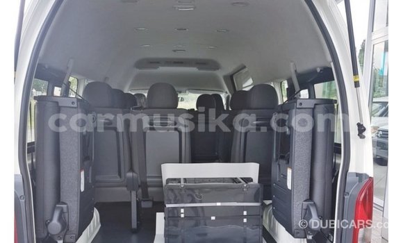 Buy Import Toyota Hiace White Car in Import - Dubai in Harare Buy Import Toyota Hiace White Car in Import - Dubai in Harare
