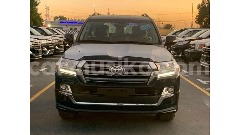 Big with watermark toyota land cruiser harare import dubai 12813