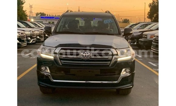 Acheter Import Voiture Toyota Land Cruiser Noir à Import - Dubai, Harare Acheter Import Voiture Toyota Land Cruiser Noir à Import - Dubai, Harare