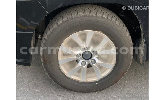 Acheter Import Voiture Toyota Land Cruiser Noir à Import - Dubai, Harare Acheter Import Voiture Toyota Land Cruiser Noir à Import - Dubai, Harare