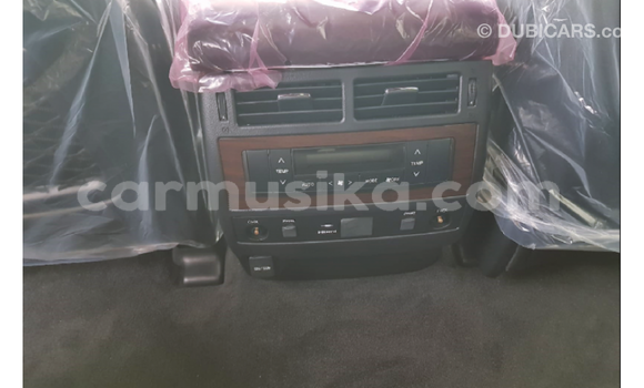 Tenga Imported Toyota Land Cruiser Nhema Mota in Import - Dubai in Harare Tenga Imported Toyota Land Cruiser Nhema Mota in Import - Dubai in Harare