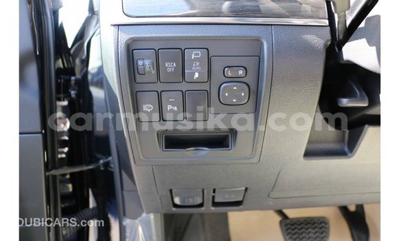 Acheter Import Voiture Toyota Land Cruiser Noir à Import - Dubai, Harare Acheter Import Voiture Toyota Land Cruiser Noir à Import - Dubai, Harare
