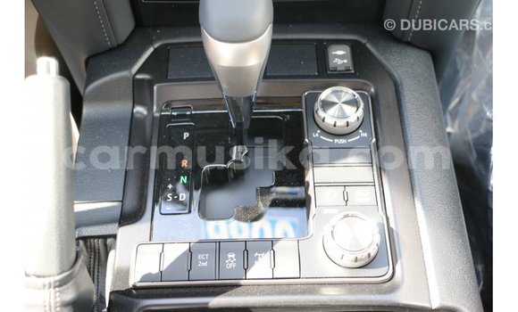 Acheter Import Voiture Toyota Land Cruiser Noir à Import - Dubai, Harare Acheter Import Voiture Toyota Land Cruiser Noir à Import - Dubai, Harare